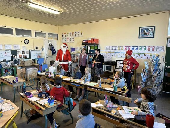 Le Père Noël à l'école